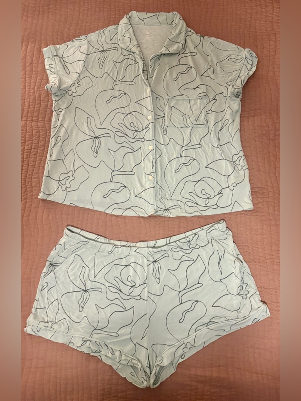 stars above Light Blue Floral Short-Sleeve Pajama Set Size XXL